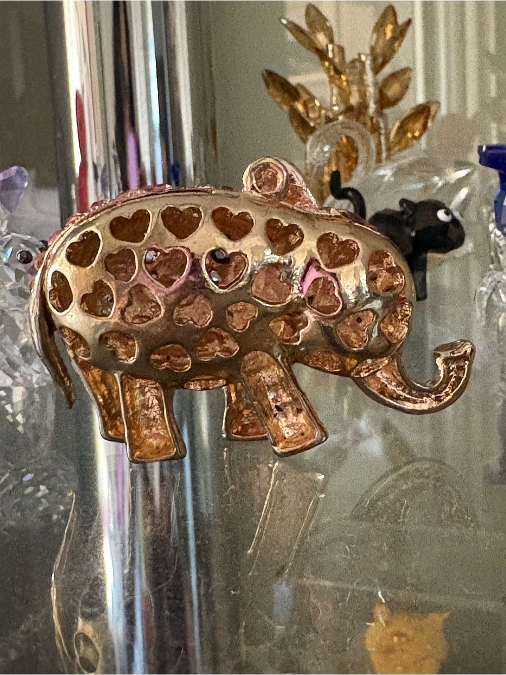 Betsey Johnson Pink Bejeweled Elephant Pendant! - Picture 2 of 4
